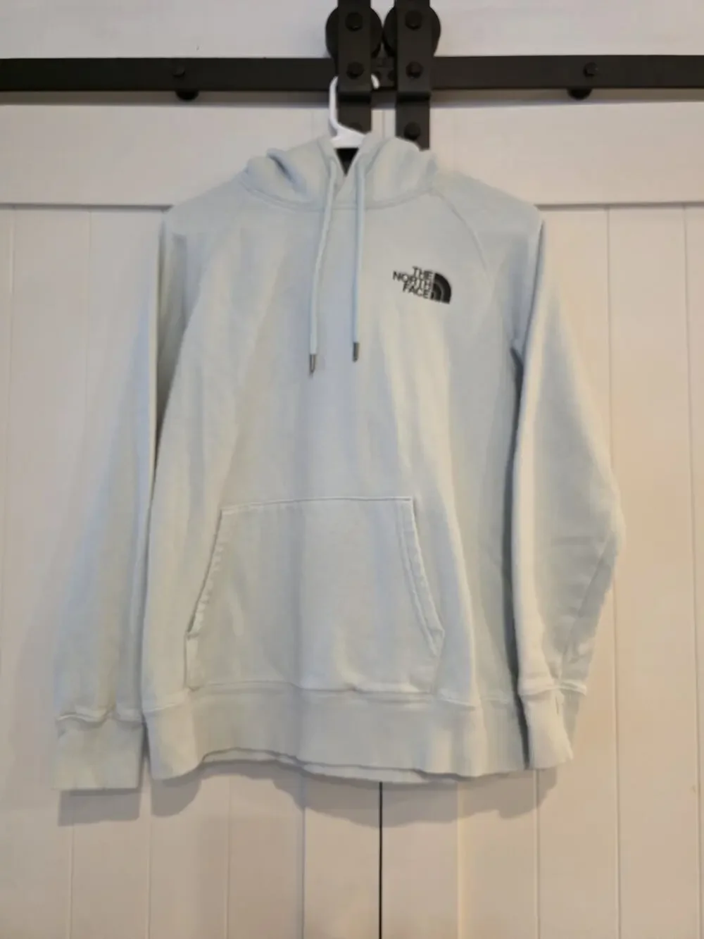 The North Face Women's Medium Hoodie Light Blue Pullover Sweatshirt Logo Graphic